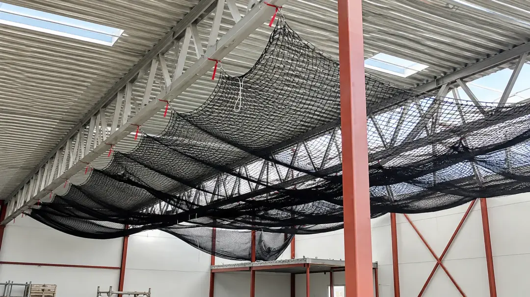 How Fall Height Affects Safety Net Positioning